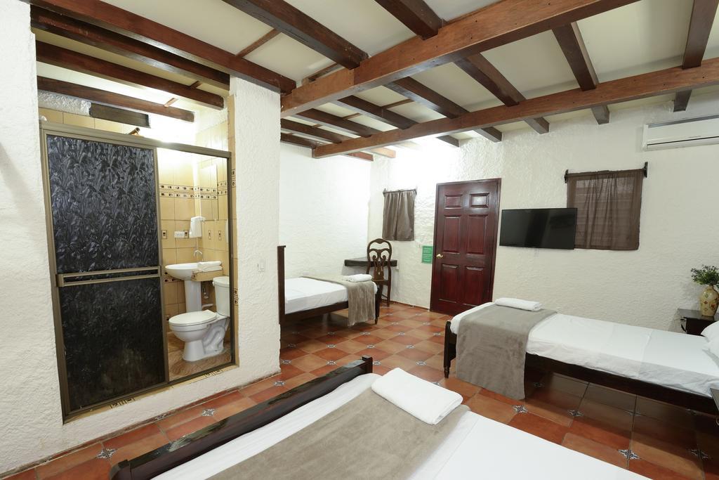 Hotel Libano León Rum bild